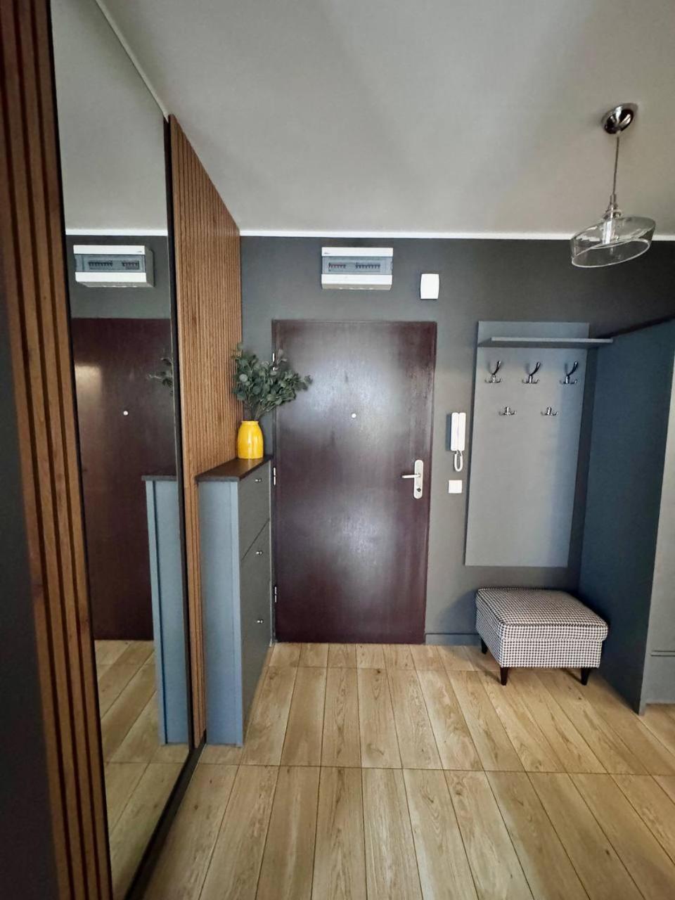C- Home4U - Apartment With A City View Close To Aquapark, Parking In Secured Area Krakow Luaran gambar
