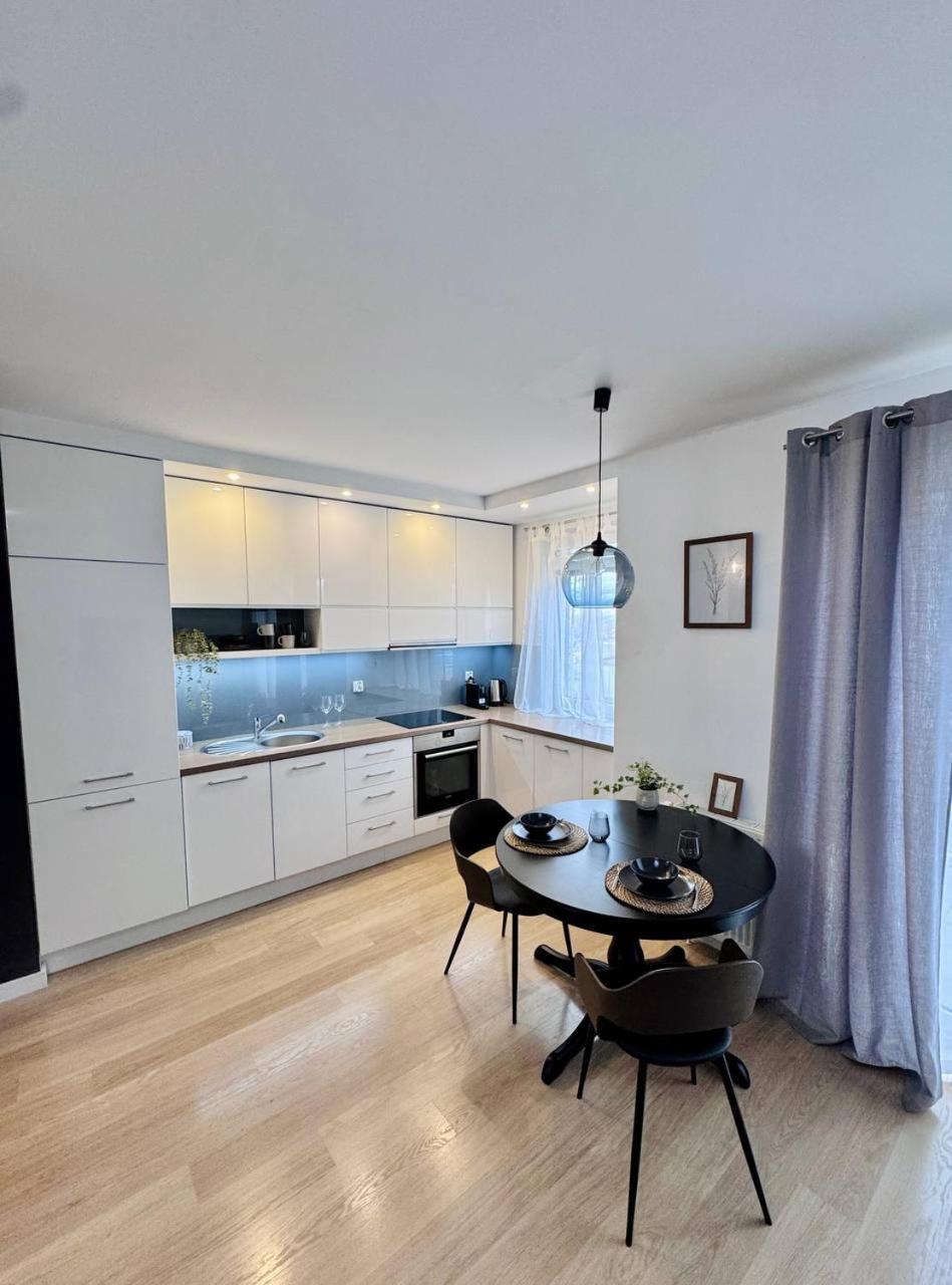 C- Home4U - Apartment With A City View Close To Aquapark, Parking In Secured Area Krakow Luaran gambar